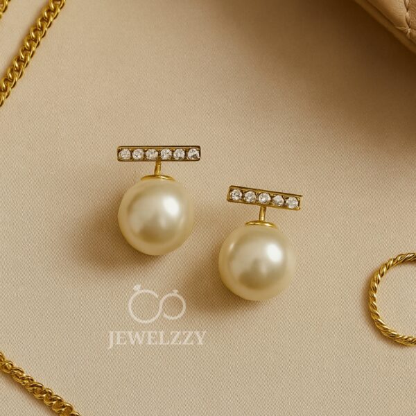 Glimmer Dot Pearl Studs