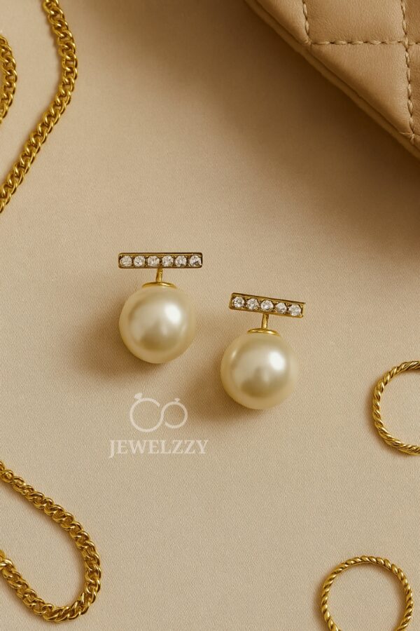 Glimmer Dot Pearl Studs